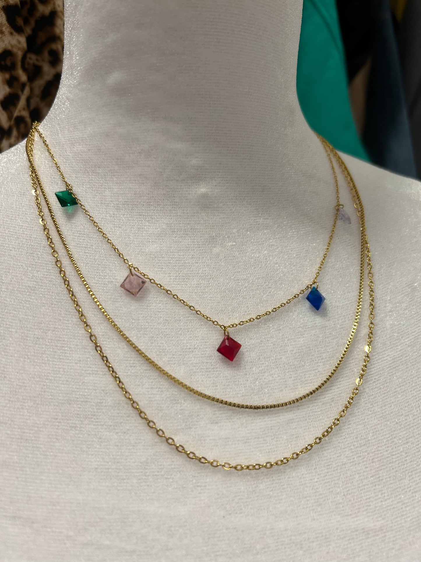 Layers and gems necklace